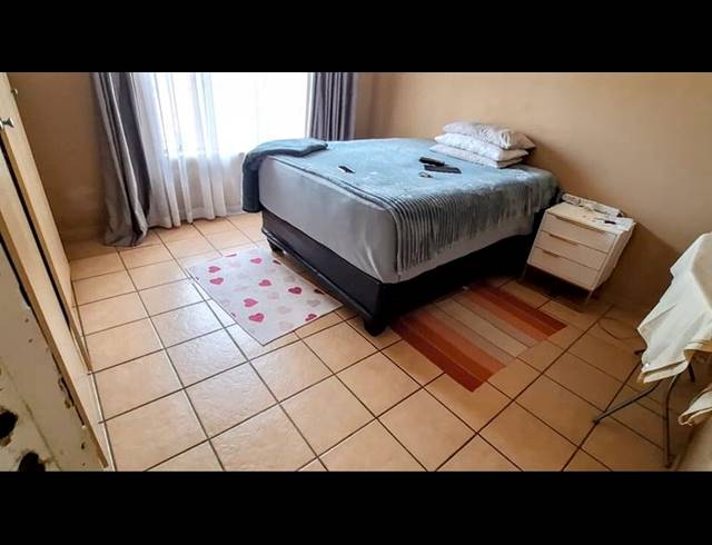 2 BEDROOM APARTMENT FOR SALE IN THE ORCHARDS